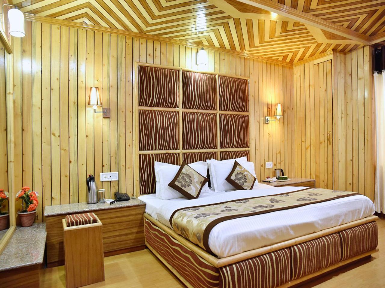 Hotel Chaman Palace Shimla Exterior photo